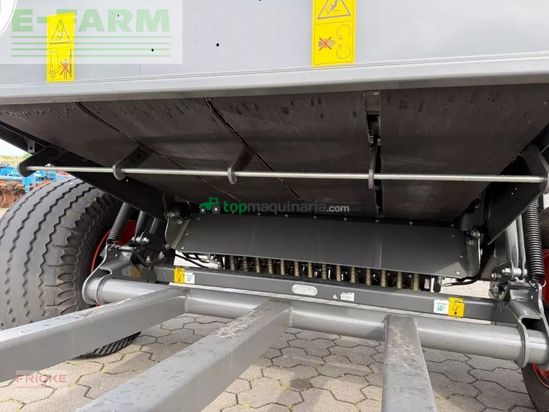 Empacadora gigant - Claas - variant 480 rc trend