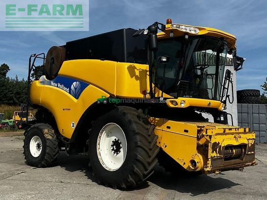 Cosechadora de Cereal - New Holland - cr 9070 elev