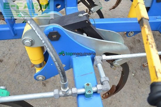 Sembradora - Treffler - tg 300.1 + lemken säschiene