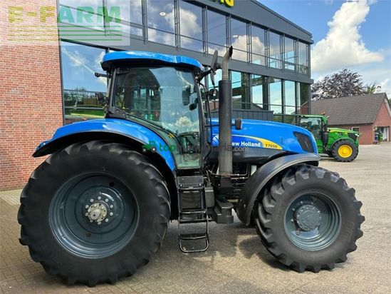 Tractor agrícola - New Holland - t7050