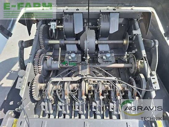 Empacadora gigant - Claas - quadrant 3300 fc t