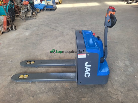 Transpaleta eléctrica JAC CBD20.