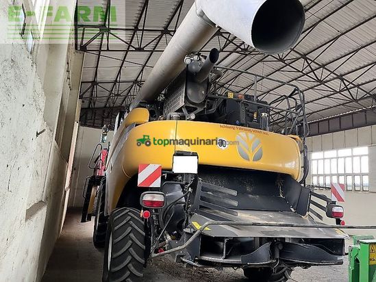 Cosechadora de Cereal - New Holland - cr 9.80