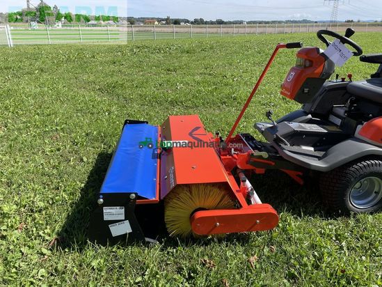 Tractor agrícola - Husqvarna - rider kehrmaschine für p524