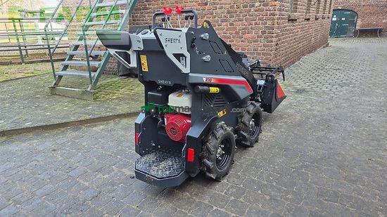 Minicargadora -  - sherpa sh z30 (wird im kundenauftrag verkauft)