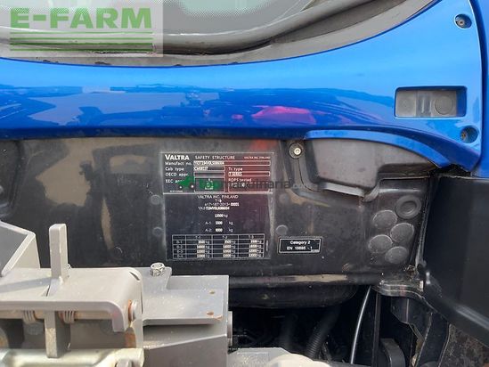 Tractor agrícola - Valtra - t194 versu tractor (st26215)