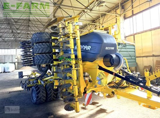 Combinado de siembra - Bednar - omega 6000 l bj. 2021