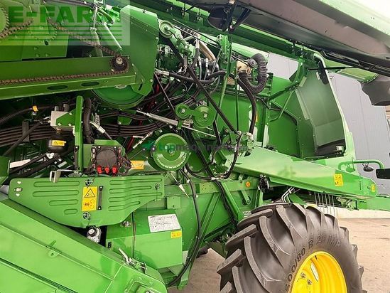 Cosechadora de Cereal - John Deere - t550