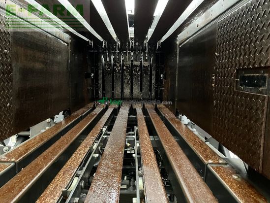 Empacadora gigant - Claas - quadrant 5300 fc + krassort sc 180