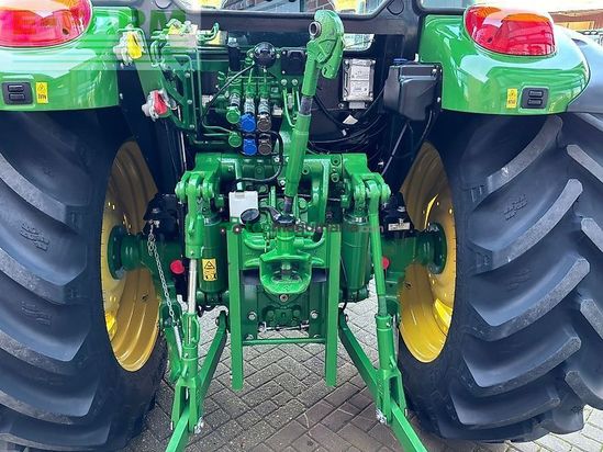 Tractor agrícola - John Deere - 5120m