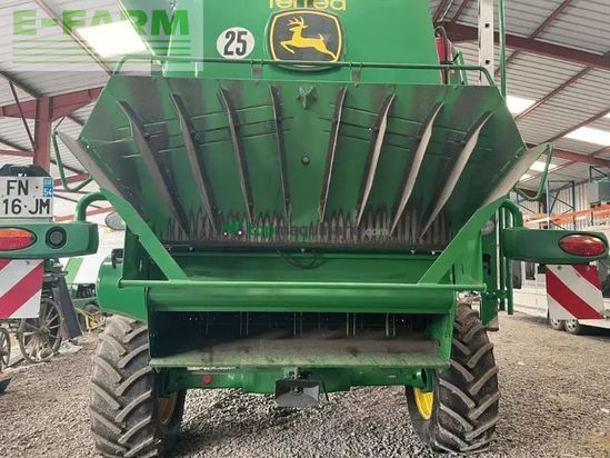 Cosechadora de Cereal - John Deere - t560 hm