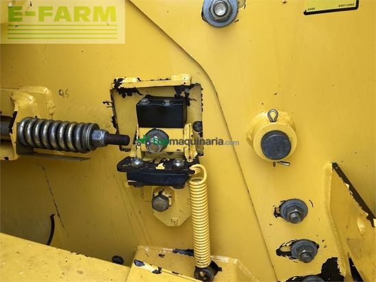 Cosechadora de Cereal - New Holland - cr 980