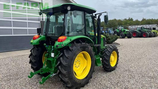 Tractor agrícola - John Deere - 5075e med aircondition og vendegear