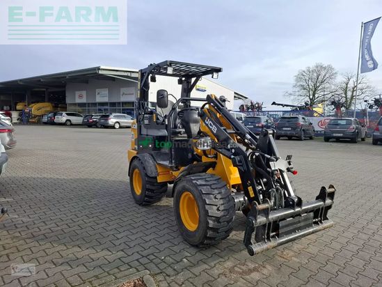Minicargadora - JCB - 403 plus mit klappdach