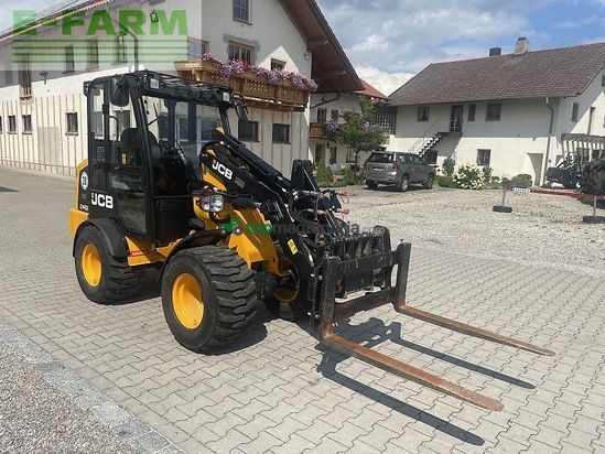 Minicargadora - JCB - smart power+ gabel