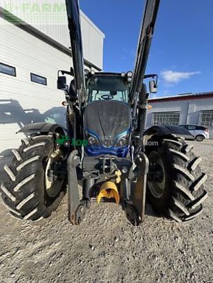 Tractor agrícola - Valtra - n134a
