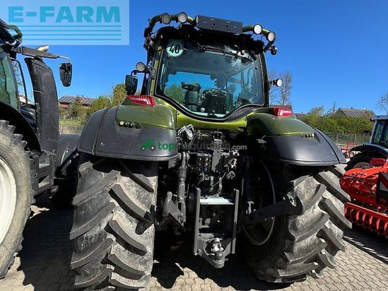 Tractor agrícola - Valtra - t 175 a mit fk und rüfa