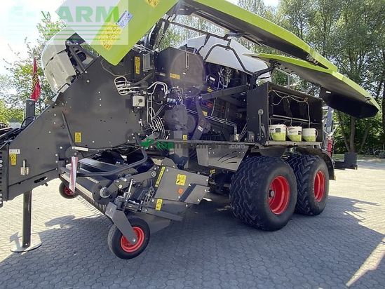 Empacadora gigant - Claas - quadrant 5200 fc tandem