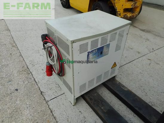 Elevadora - Linde - e30l-01 mit freihubmast + ss ( batt. 2021 )