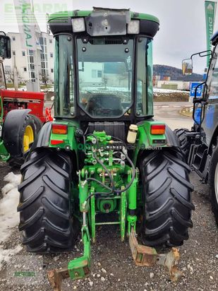 Tractor agrícola - John Deere - 5615 vinero