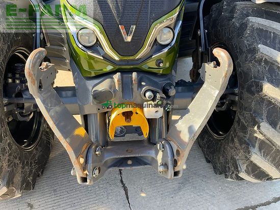 Tractor agrícola - Valtra - n175 unlimited versu tractor (st25430)