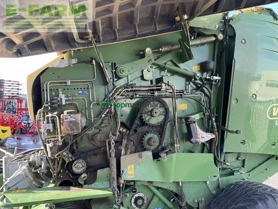 Empacadora gigant - Krone - v 150 xc