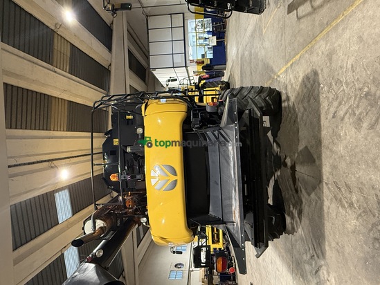 Cosechadora de Cereal - New Holland - CR8080