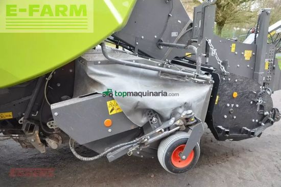 Empacadora gigant - Claas - quadrant 5300 evolution fc tan