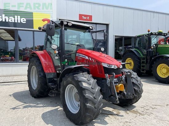Tractor agrícola - Massey Ferguson - mf 5611 dyna-4 essential Essential