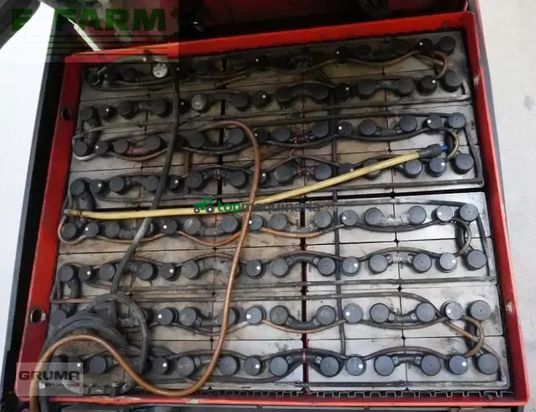 Elevadora - Linde - e 35 hl 387