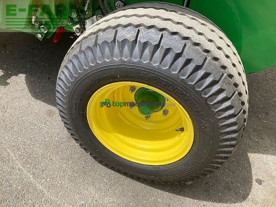 Empacadora gigant - John Deere - f 441 m