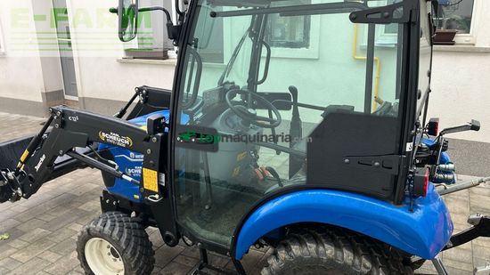 Tractor agrícola - New Holland - Boomer 25