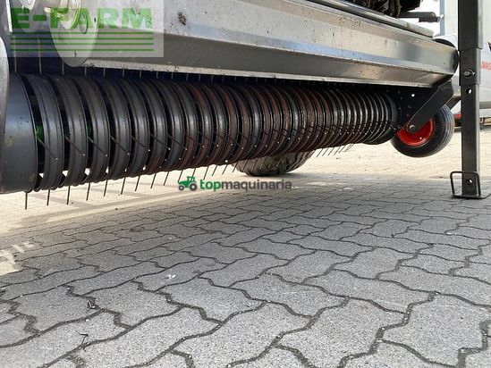 Empacadora gigant - Claas - variant 485 rc