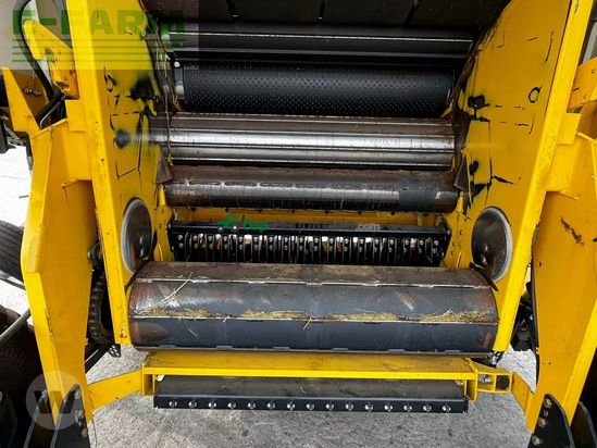 Empacadora gigant - New Holland - roll-belt 180
