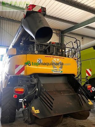 Cosechadora de Cereal - New Holland - cr 8.80