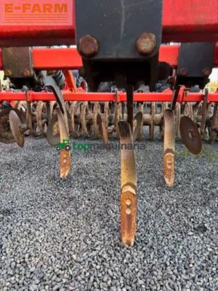 Cultivador - Kuhn - cultimer 300 l