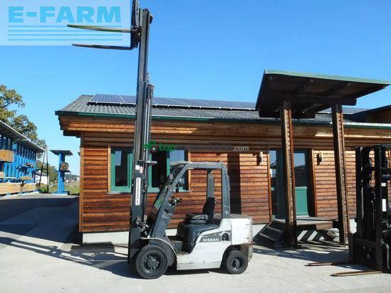 Elevadora - Nissan - y1f2a25 triplex 4,75m + ss + ls