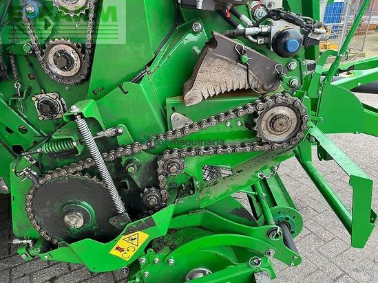 Empacadora gigant - John Deere - v451r
