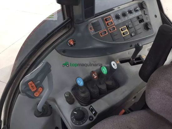 Tractor agrícola - Valtra - n 123