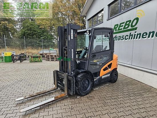 Elevadora - Doosan - d30s-9