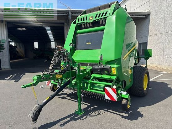 Empacadora gigant - John Deere - v461m
