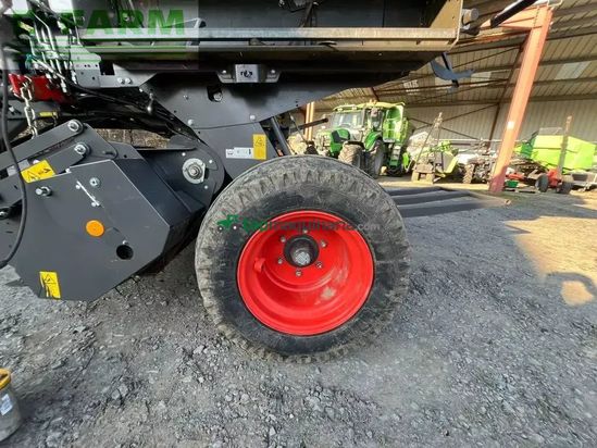 Empacadora gigant - Claas - variant 470