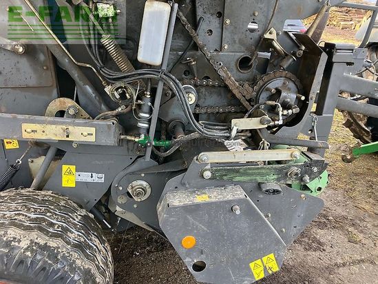 Empacadora gigant - Claas - variant 360 rc