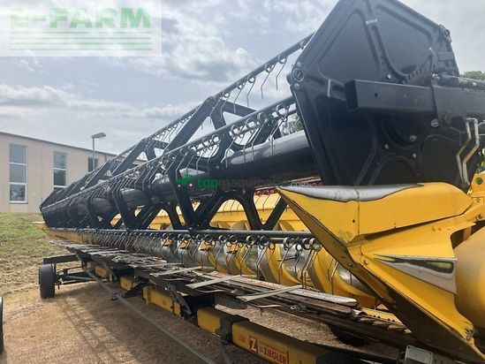 Cosechadora de Cereal - New Holland - cr 9.80