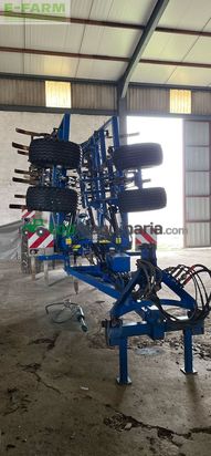 Cultivador -  - Vector 620