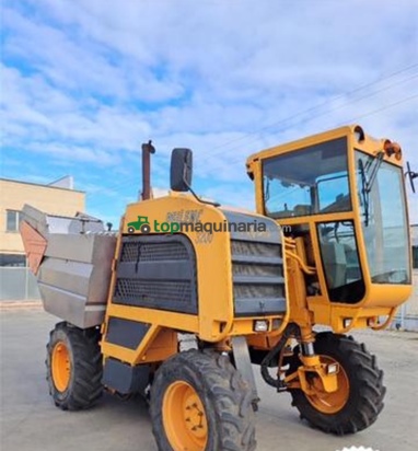 VENDIMIADORA AUTOPROPULSADA PELLENC 3200