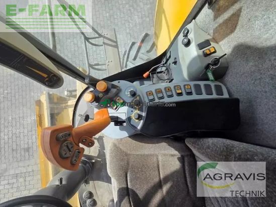 Cosechadora de Cereal - New Holland - cs 640