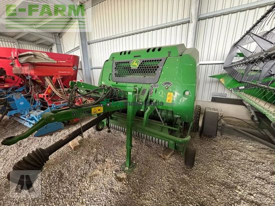 Empacadora gigant - John Deere - f440 m