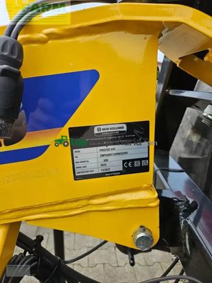 Henificador - New Holland - proted 690