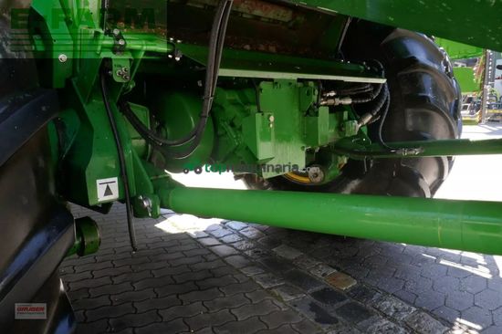 Cosechadora de Cereal - John Deere - t 550i - hillmaster inkl. sw 722x
